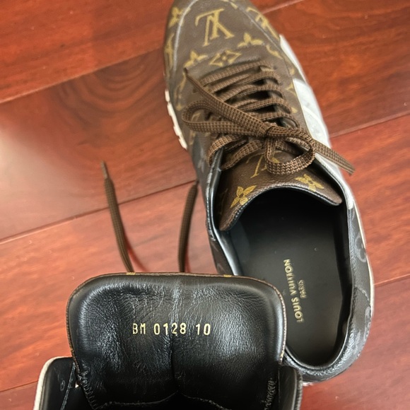 Louis Vuitton ‘Tri-Color’ Run Away Sneaker Men’s Size 12 Excellent Condition - Picture 4 of 9